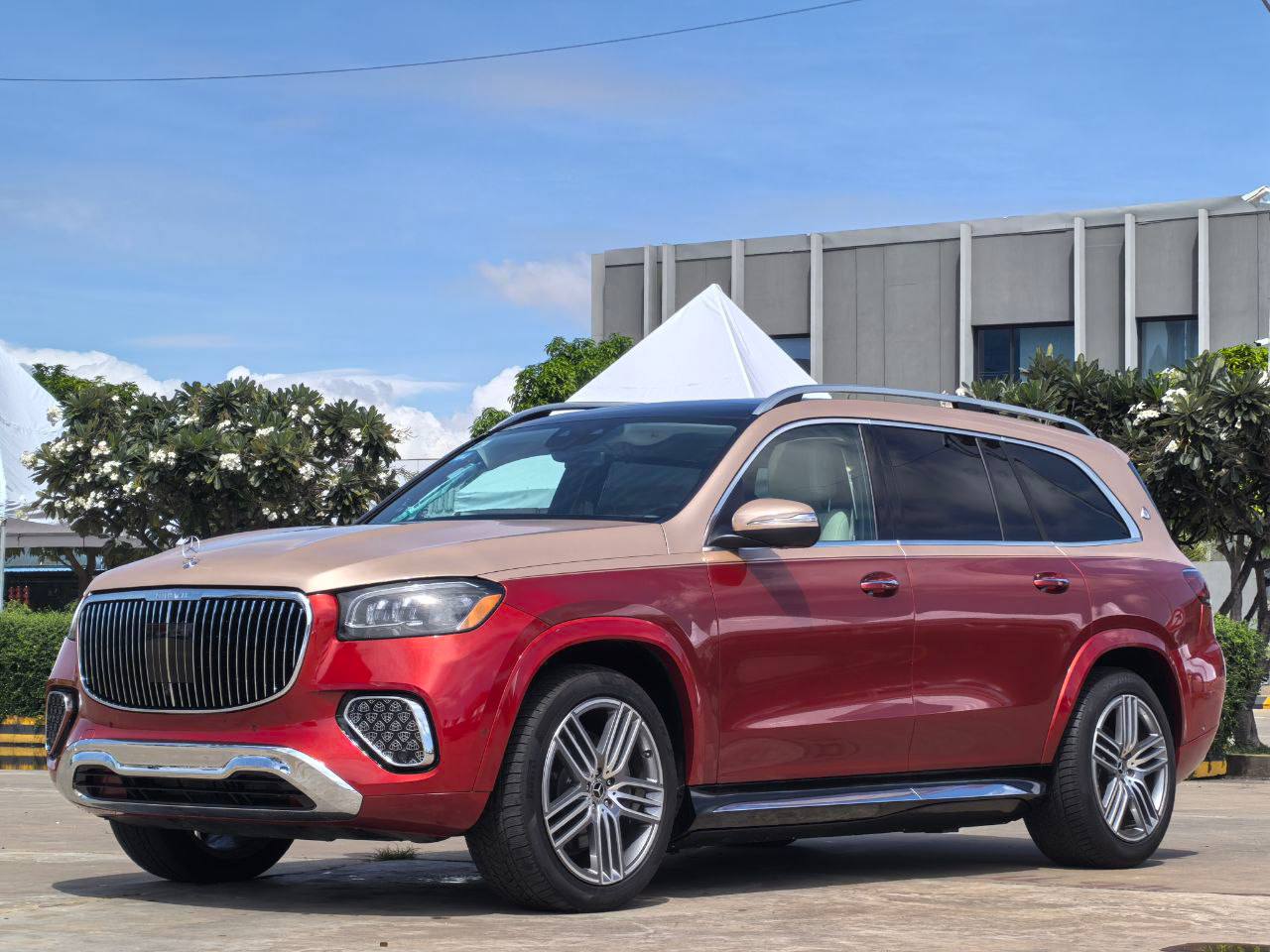 2021年，GLS450升级迈巴赫600，850