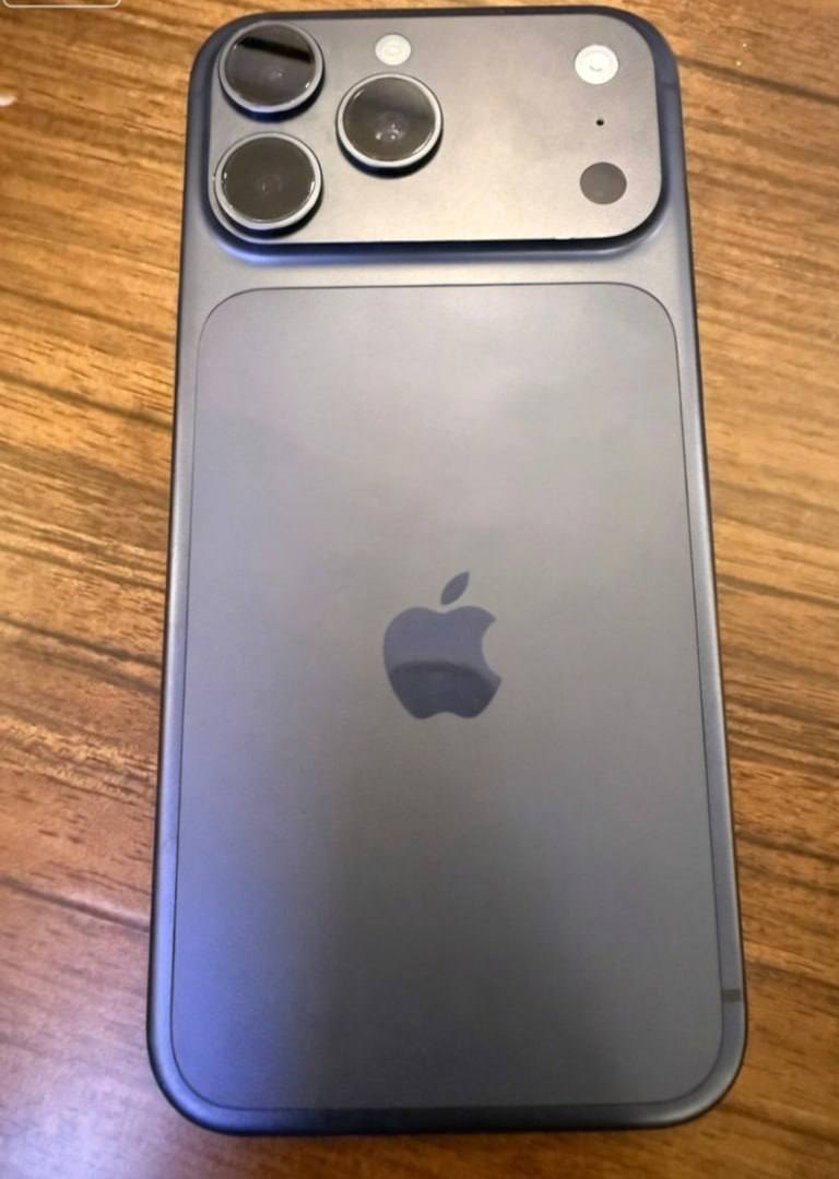 出售物品:iPhone 17 promax