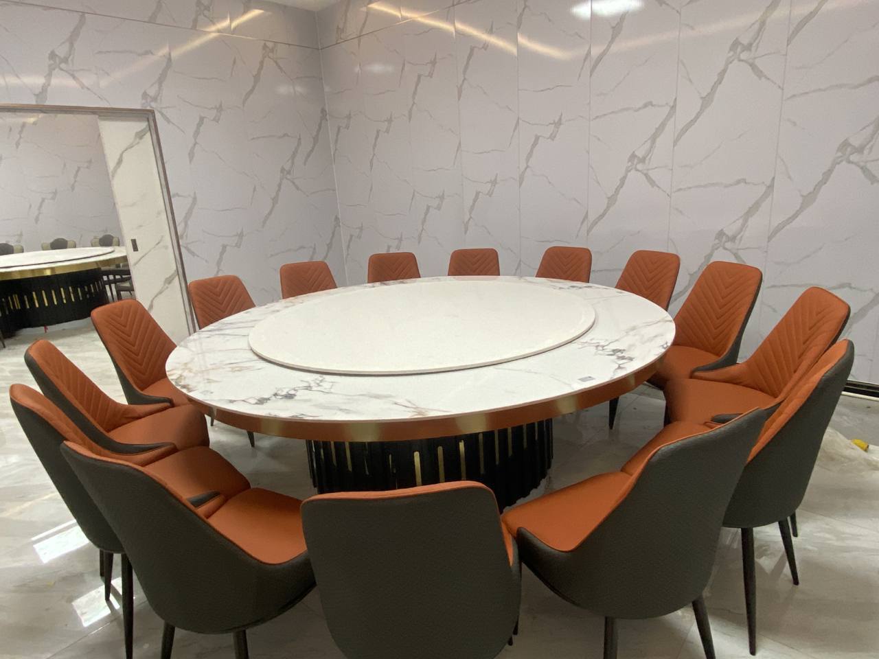 金边岩板家具工厂，岩板家具工厂直销，餐桌，火锅桌