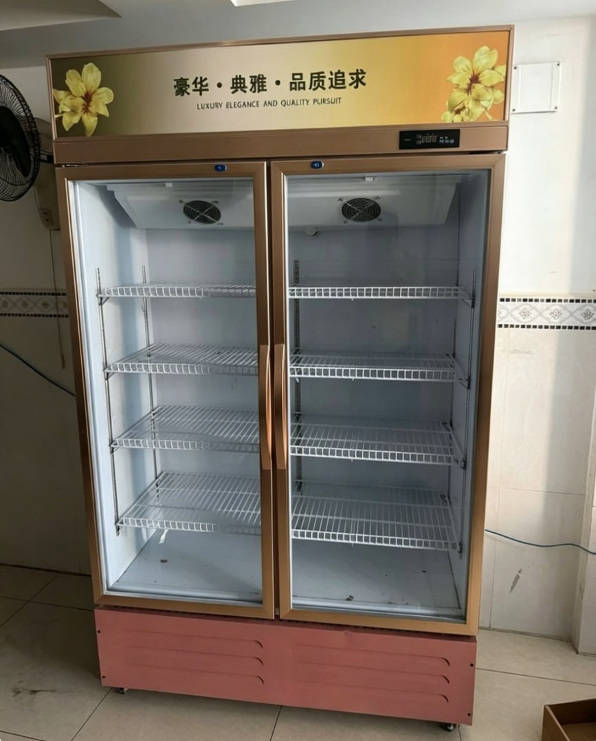 出售物品：风冷展示柜 + 烤鸭箱等