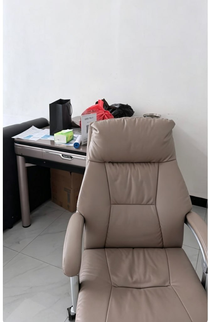 出售物品：山水画麻将桌 + 老板椅