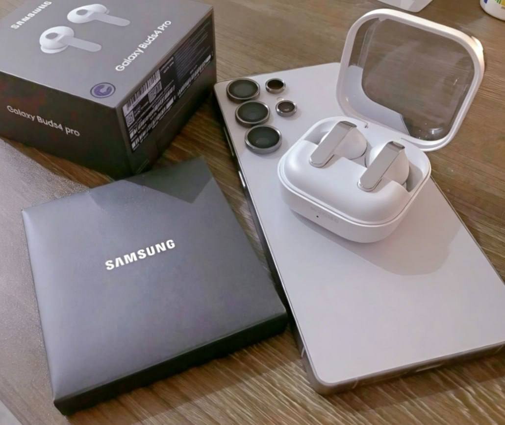 出售物品：三S25U 12+512
