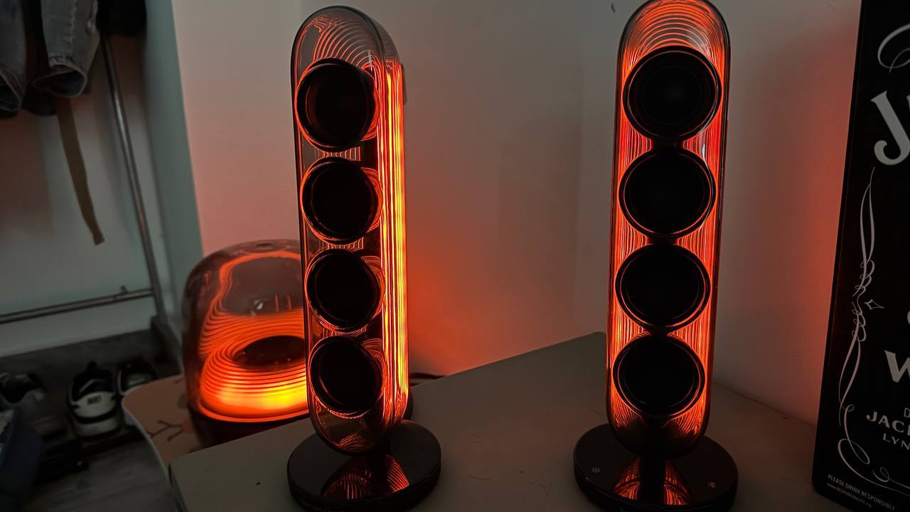 出售物品： 哈曼卡顿水晶5