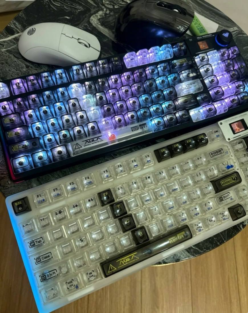 出售物品：键盘 + 鼠标