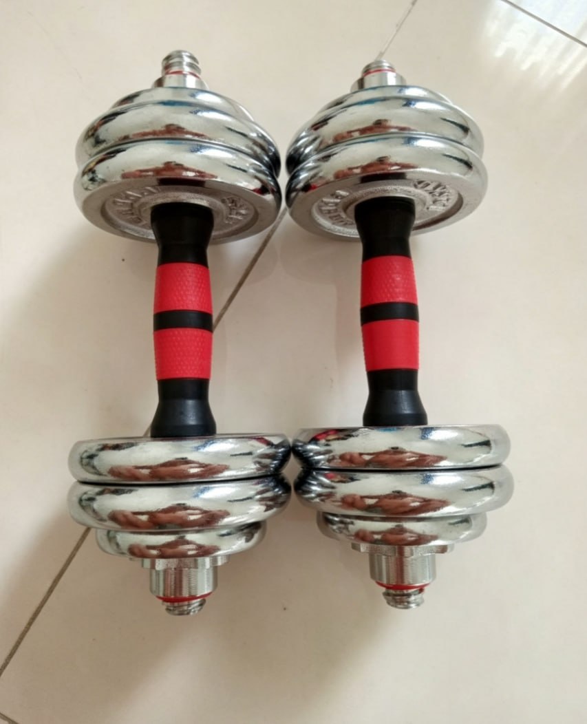 出售物品:每只哑铃重12kg的哑铃