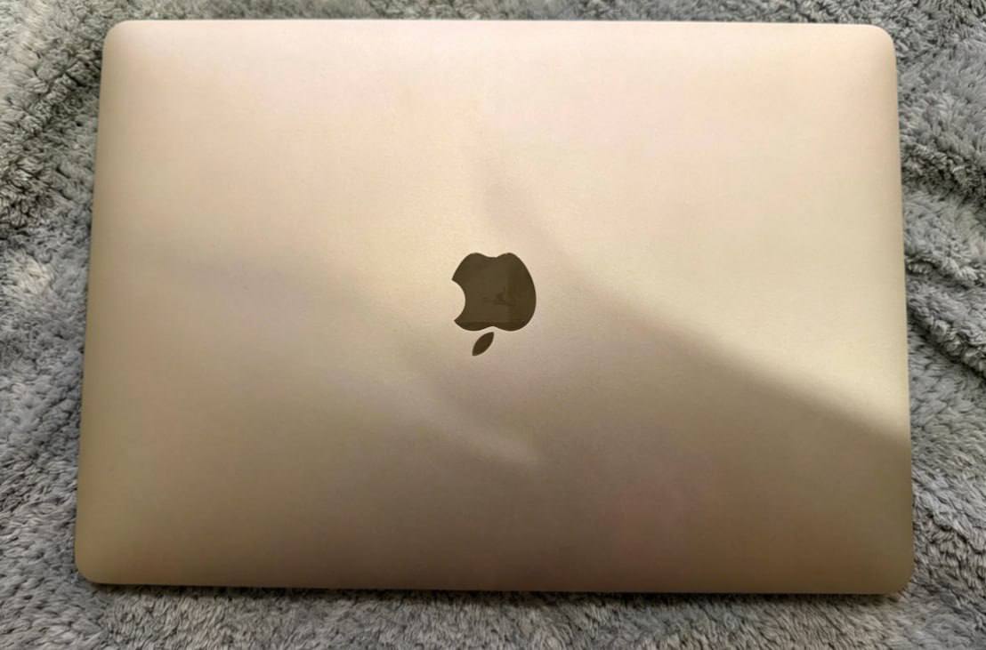 出售物品:MacBook Pro 13寸 M2