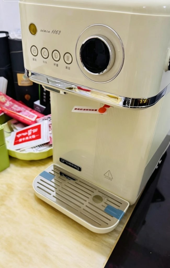 出售物品：grossag冰块制冰机家用小型饮水
