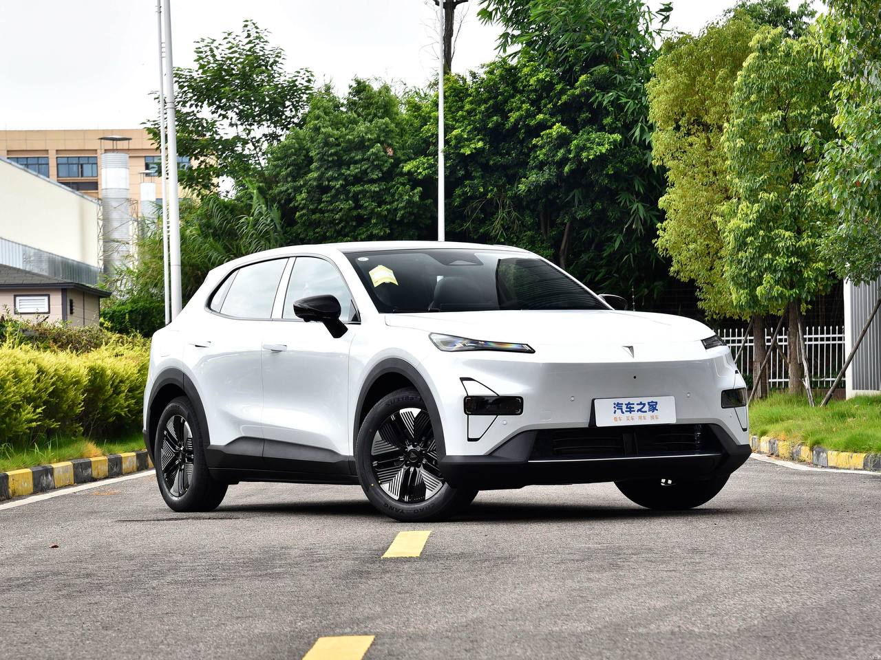 深蓝 S05 EV