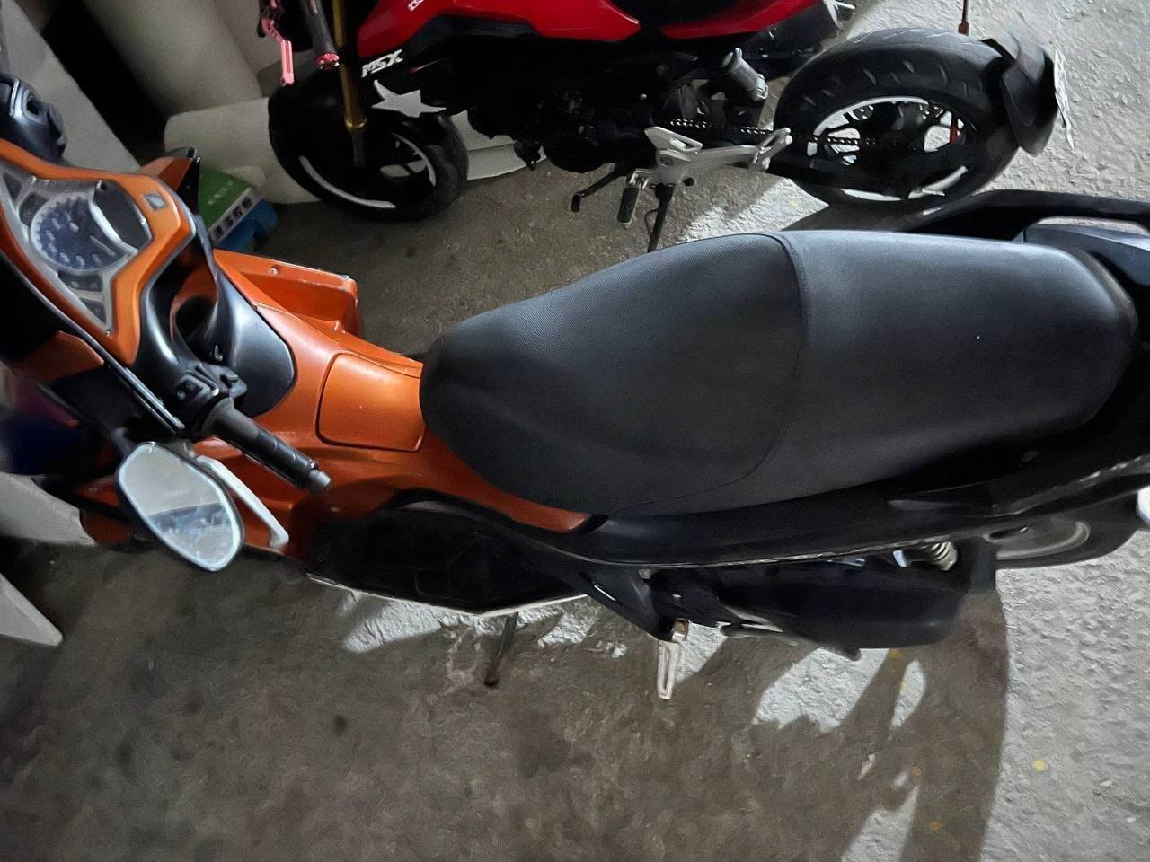 出售物品:自用摩托车 价 格:300 U…