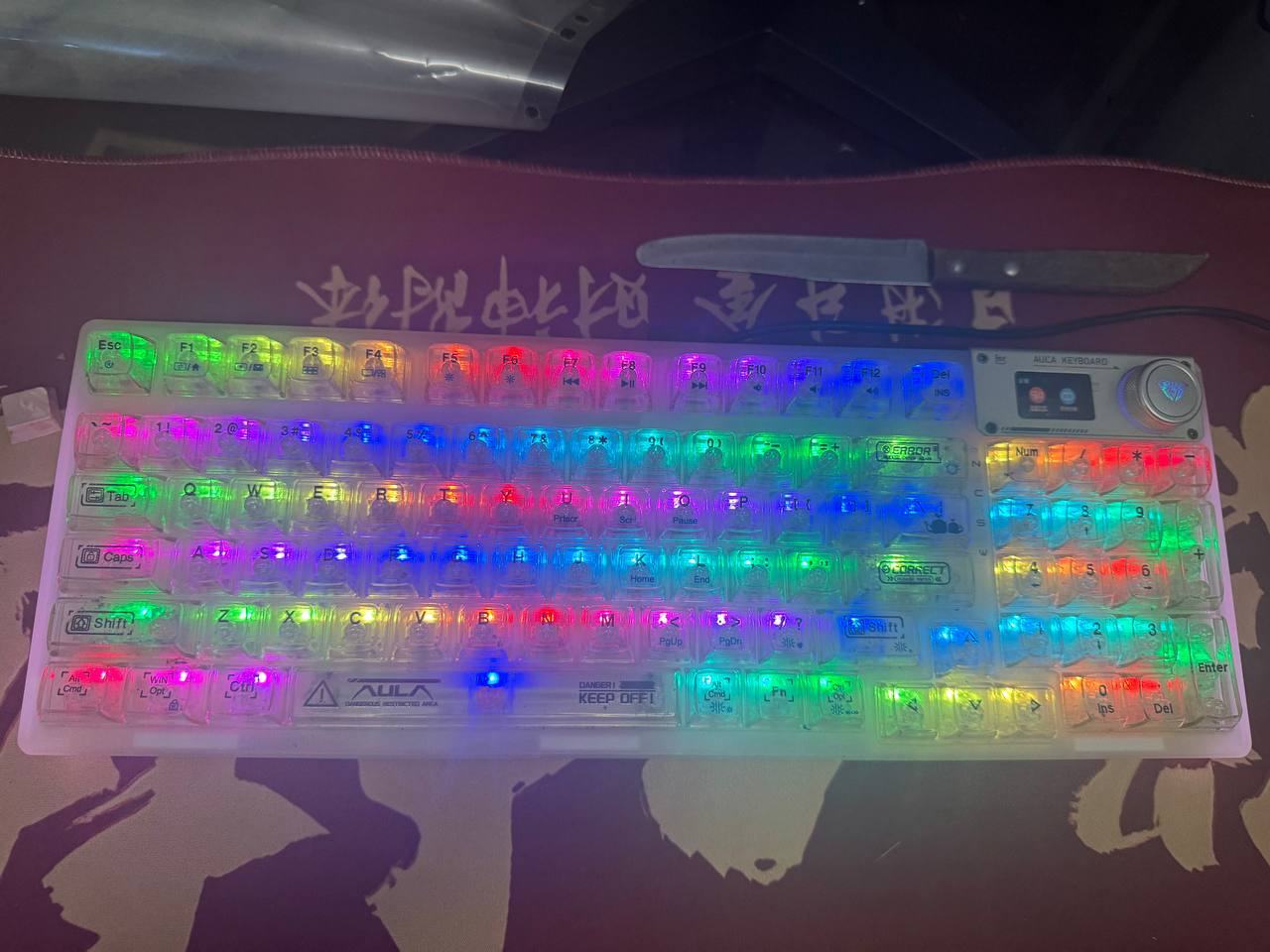 出售物品:台式游戏电脑 价 格:280$ 商品类别:#其他 位 置:#西港 联系方式:@COW8…
