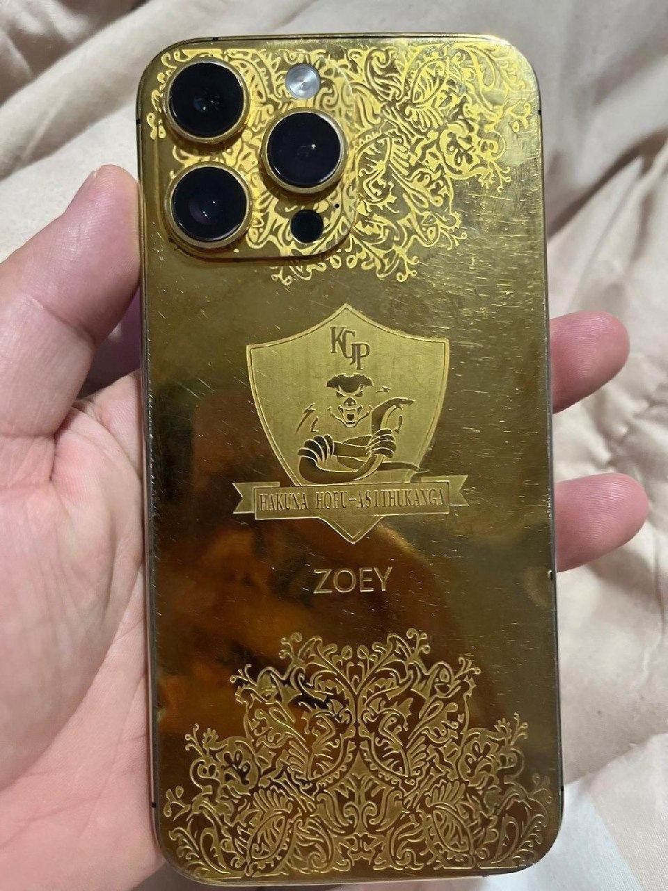 出售物品:苹果14 Pro Max定制款256G 国行 价 格:588 USD 商品类别:#手机…