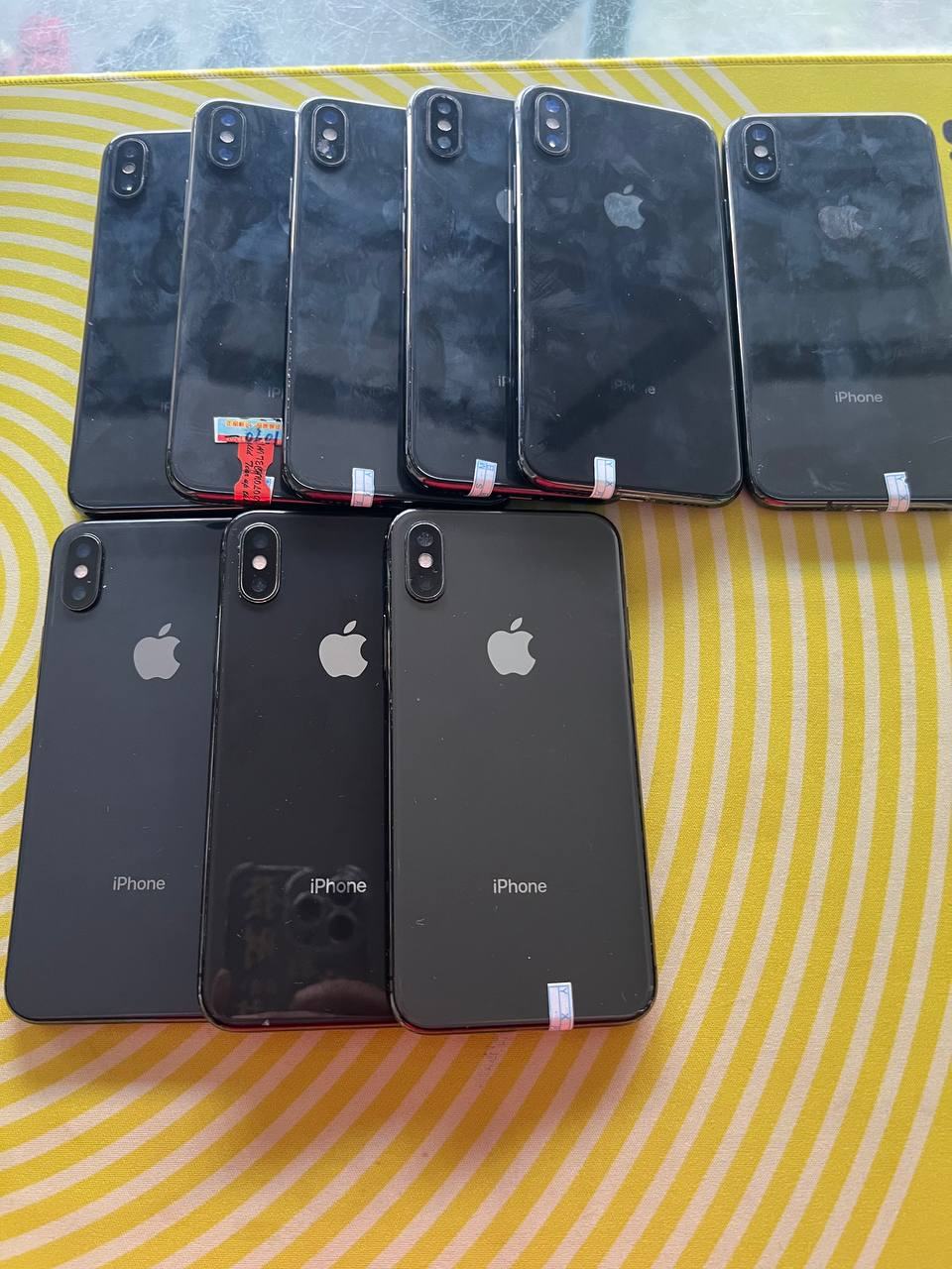 出售物品: 8台iPhone X 价 格：400不讲价 商品类别：5台64G的 3台256G的、…