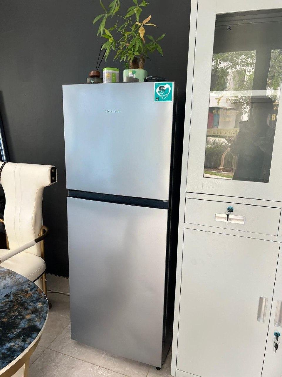 出售物品:冰箱153㎝高 价 格:100 USD 商品类别:#家具家电 位 置:#金边 联系方式…