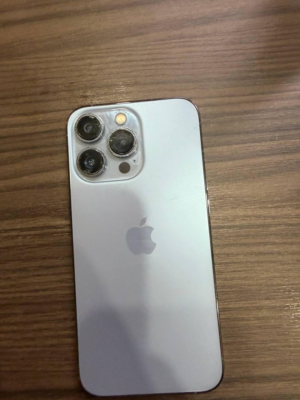 出售物品:13pro 价 格:300 商…