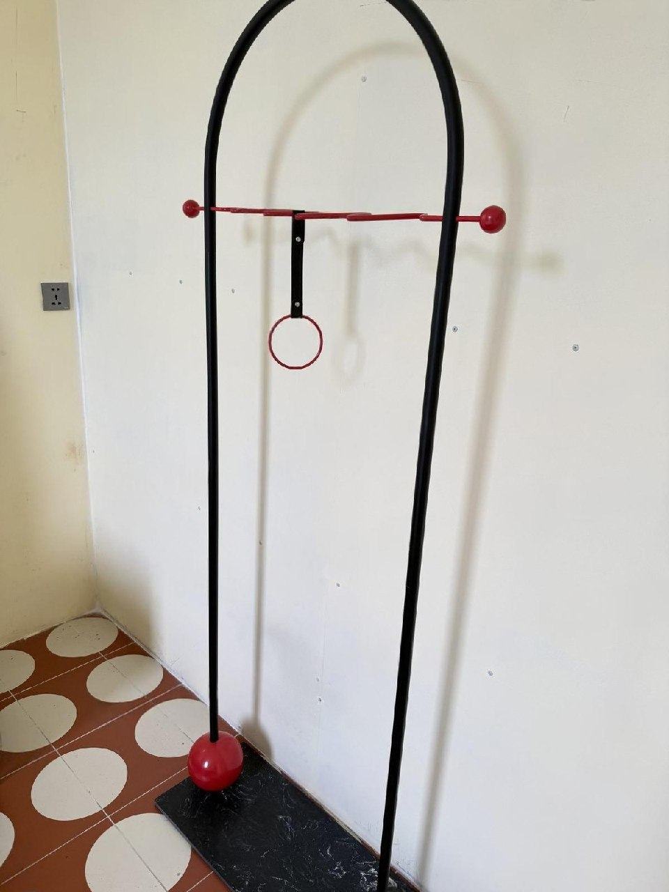出售物品:网红大理石复古挂衣架 价 格:40 商品类别:#家具家电 位 置:#金边 永旺1 联系…