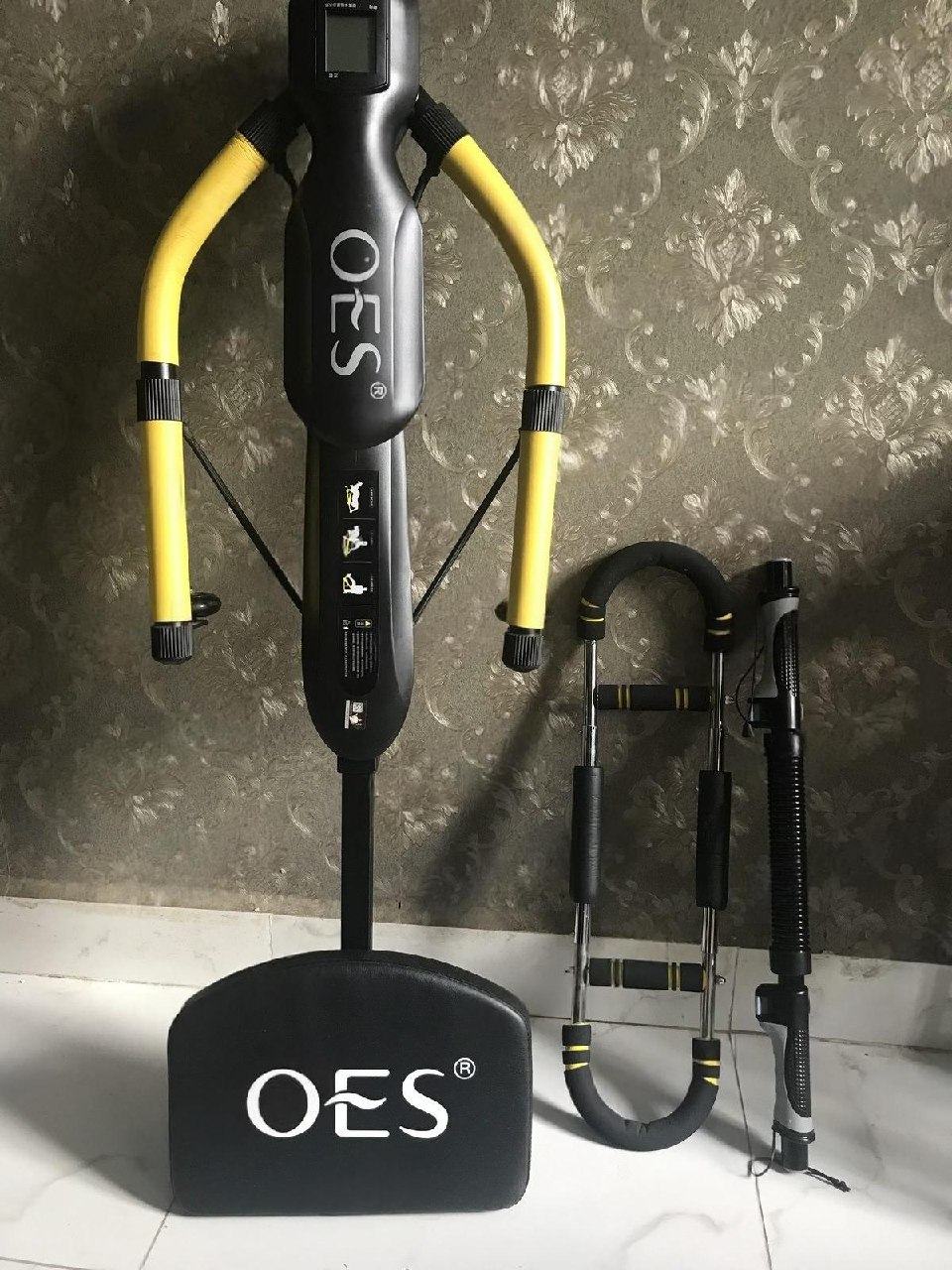 出售物品:生活闲置 价 格:私聊详谈 商品类别:#生活闲置 位 置:#西港 金沙赌场附近 联系方…