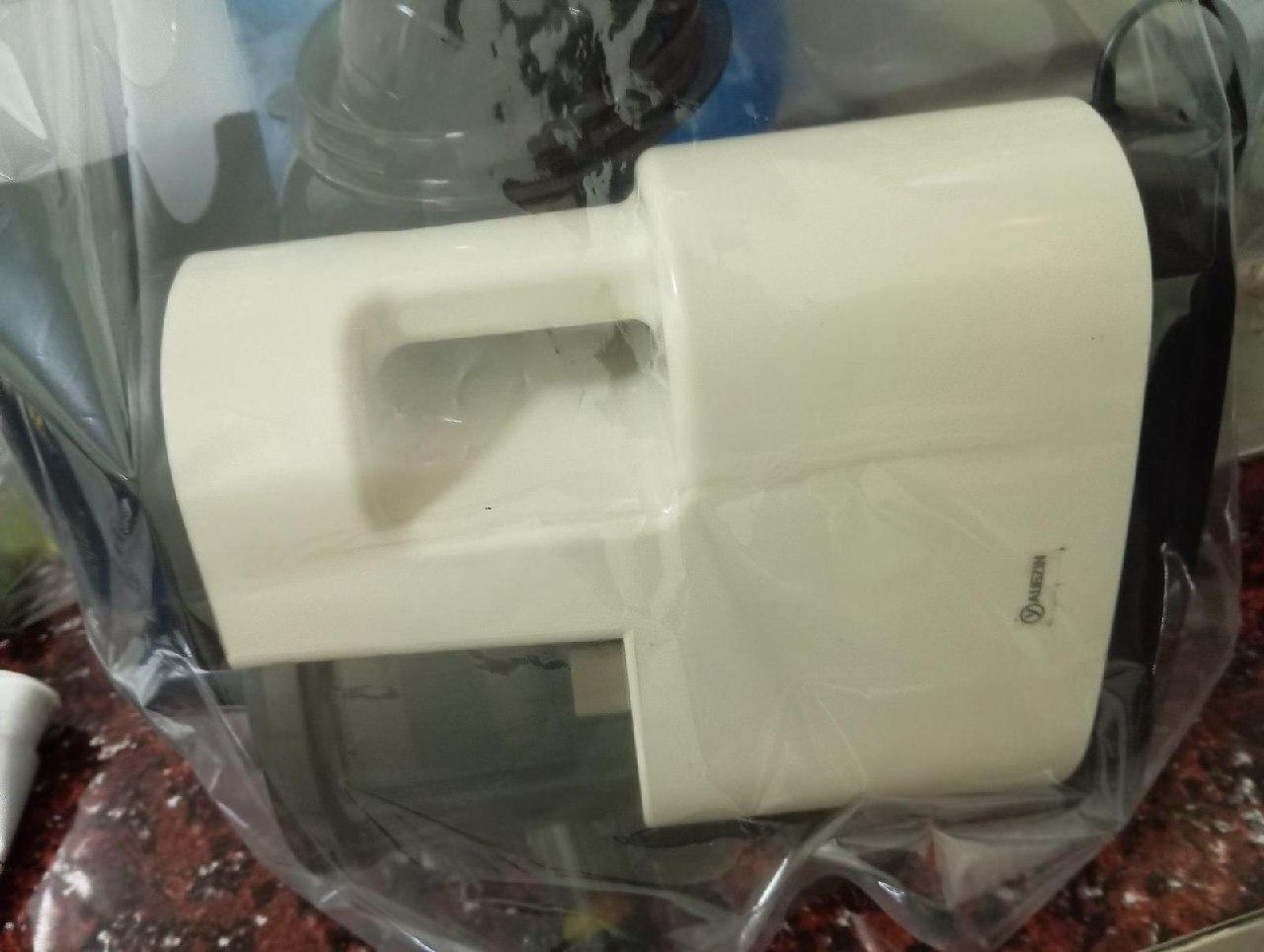 出售物品:品牌榨汁机 价 格:30 商品类别:#家具家电 位 置:#西港 520酒店 联系方式:…