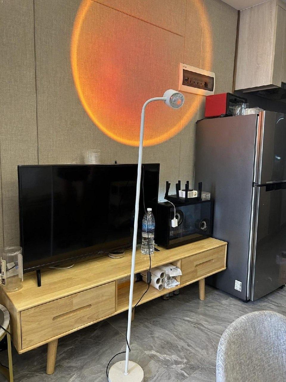 出售物品:夕阳,星空,氛围台灯 价 格:20 USD 商品类别:#家具家电 位 置:#西港 联系…
