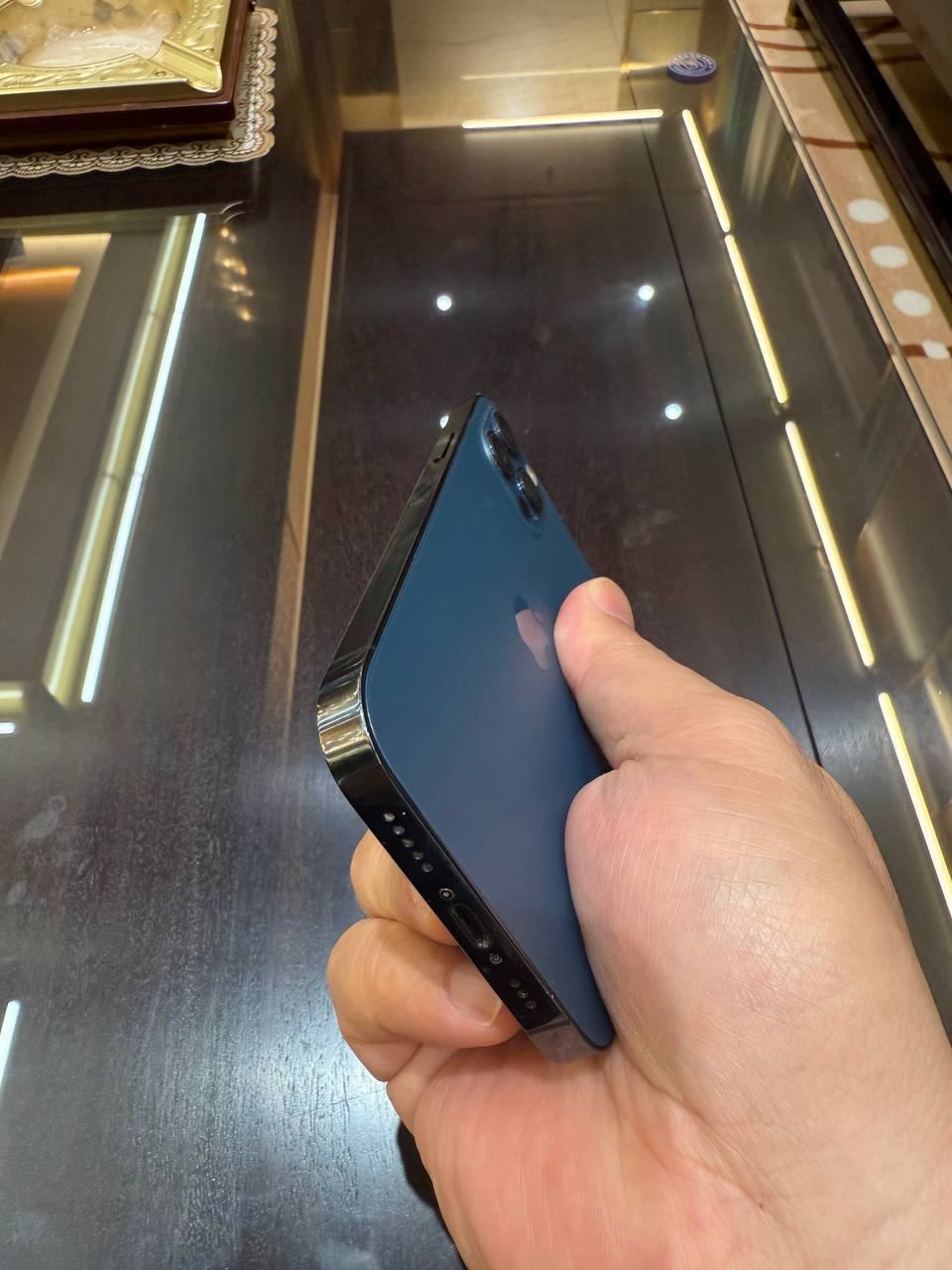 出售物品:12pro 苹果SE 价 格:12pro 200$ SE 40$ 位 置:西港丽豪酒店…