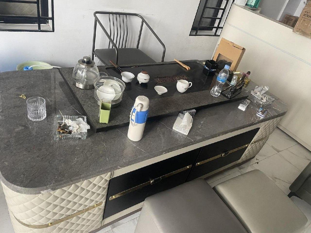 出售物品:生活物品 价 格:私聊详谈 商品类别:#生活闲置 位 置:#金边 2号路 联系方式:@…