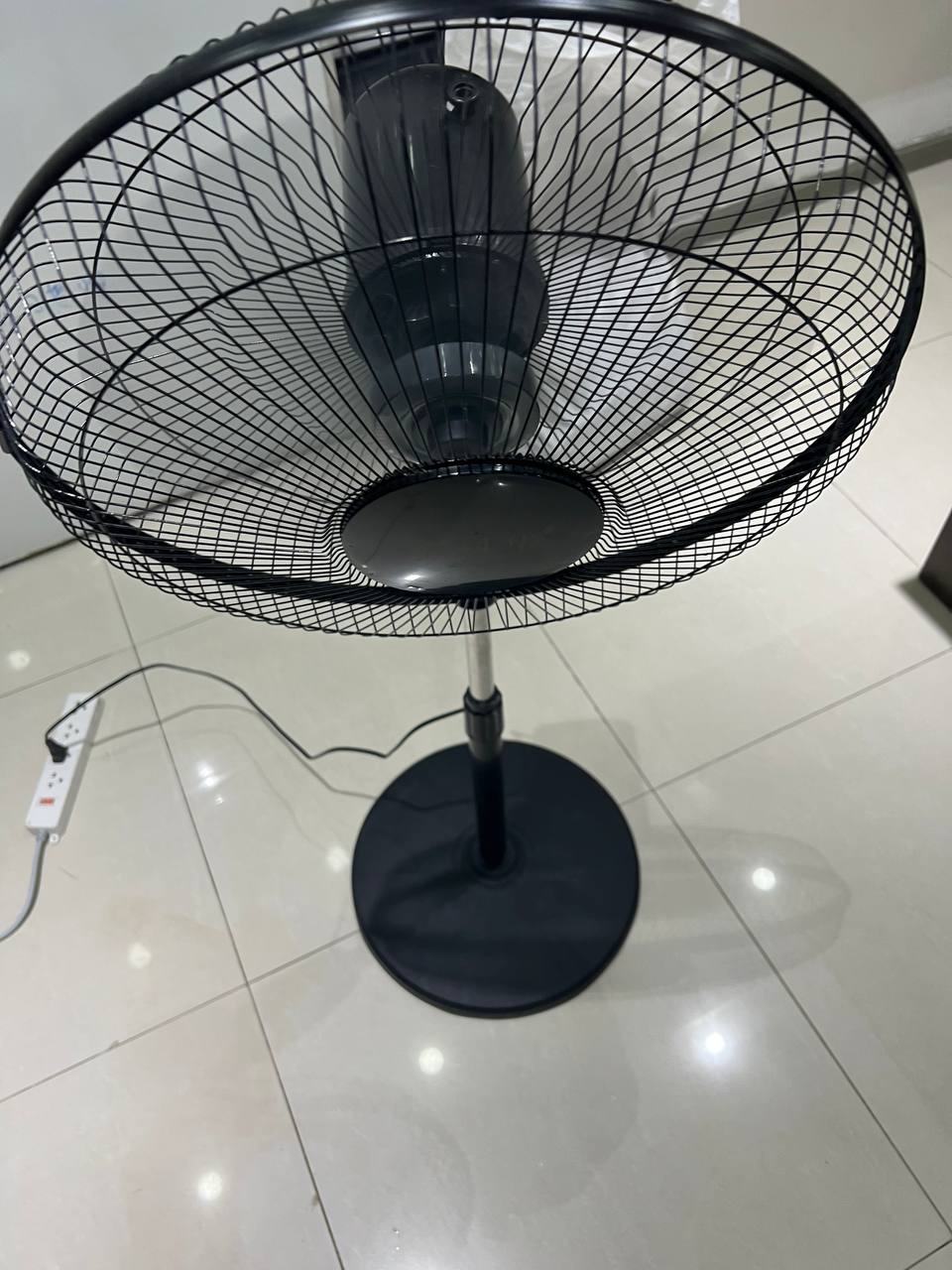 出售物品:家用风扇,美女一手货,回国便宜出 价 格:12 USD 商品类别:#家具家电 位 置:…