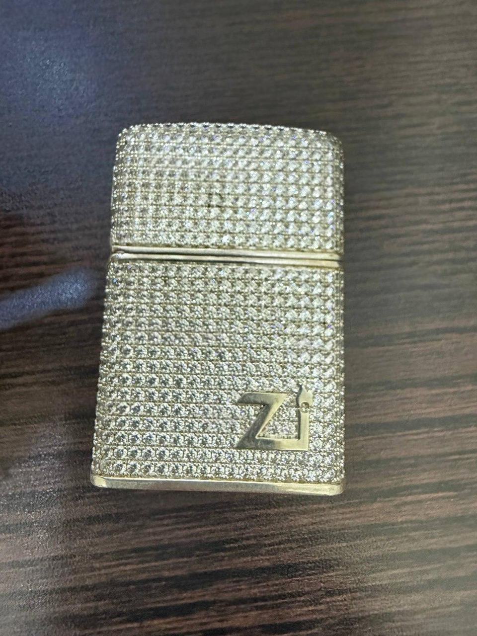 出售物品:打火机两款 价 格:私聊详谈 …