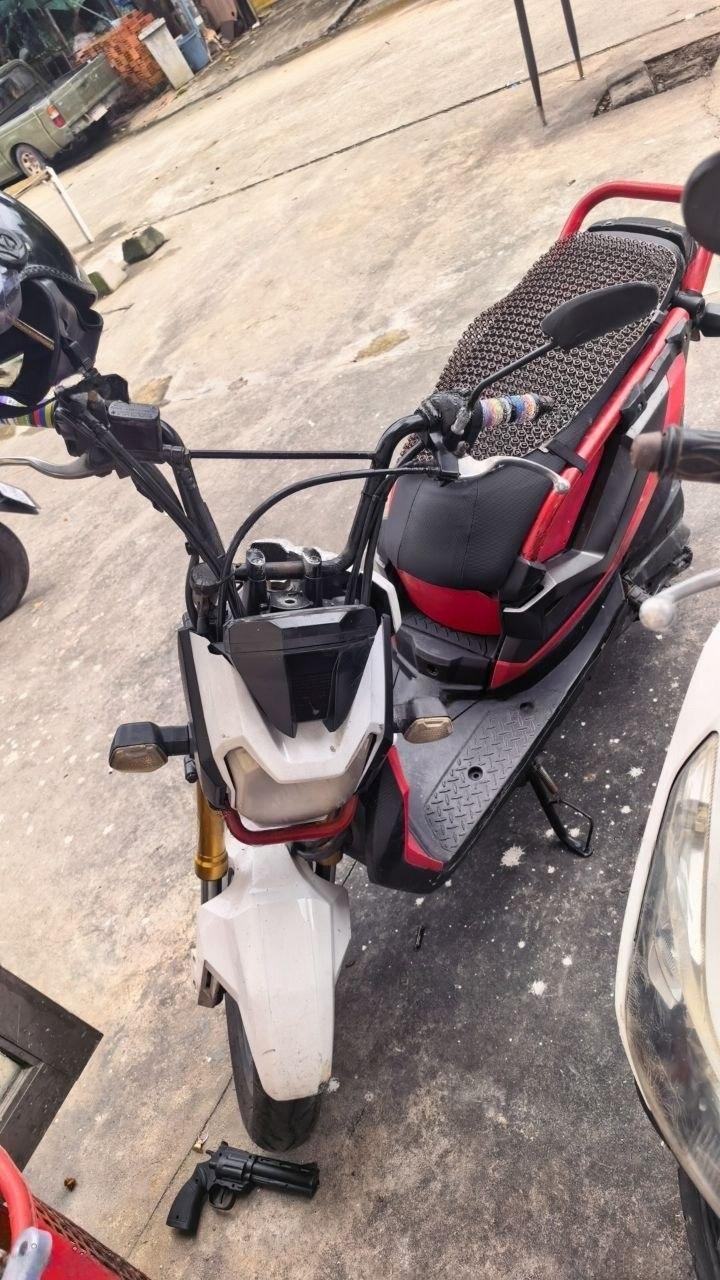 出售物品:西港摩托车 价 格:310 U…