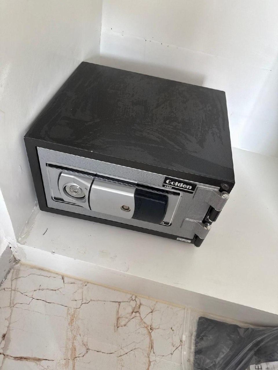 出售物品:全新保险柜,购买于永旺2,原价129 价 格:40 商品类别:#手机数码 位 置:#金…