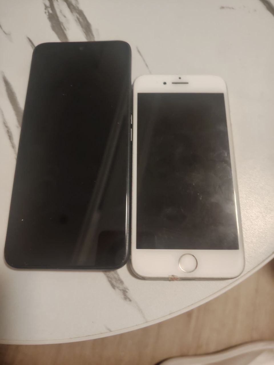 出售物品:安卓,iPhone8,吹风机 价 格:30$-15$-15$ 位 置:@西港 联系方式…