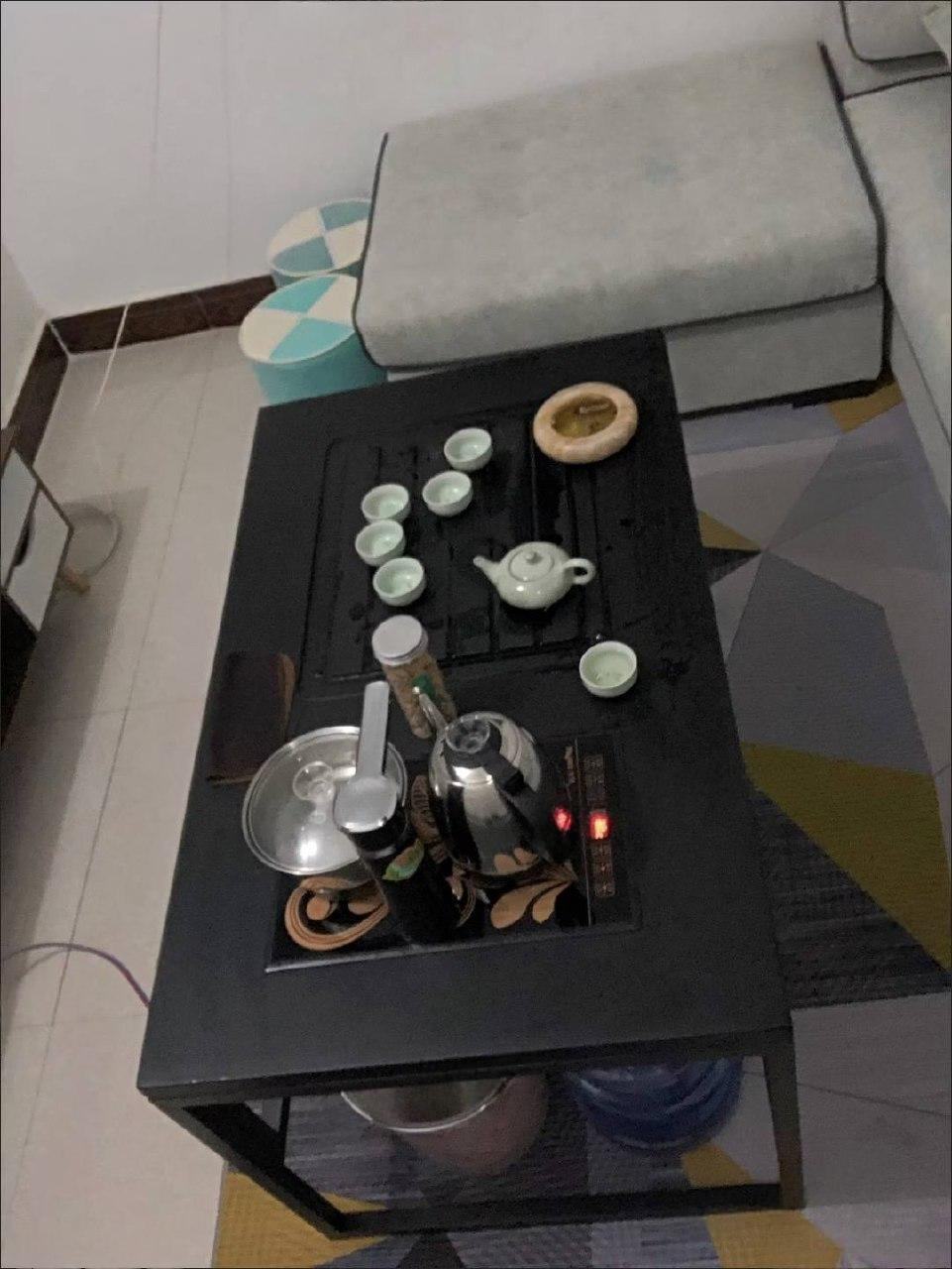 出售物品:茶几 价 格:100(可小🔪)…