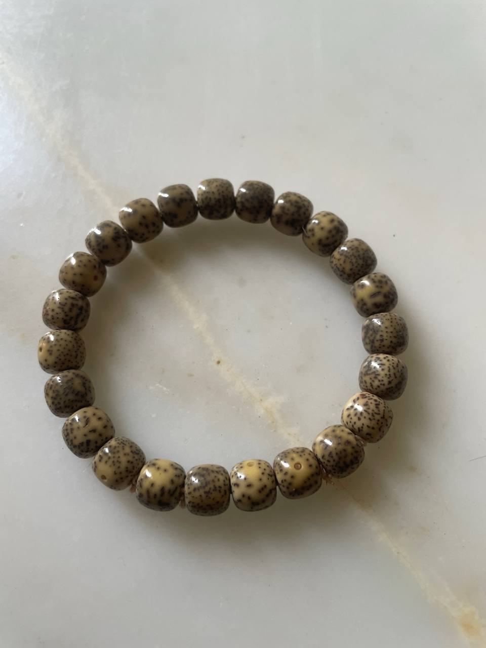 出售物品:闲置首饰出售 价 格:私聊 位 置:西港 联系方式:@qingqing_5 交易方式:…