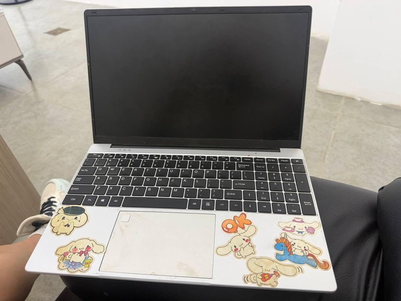 出售物品:自用工地电脑 价 格:100 …