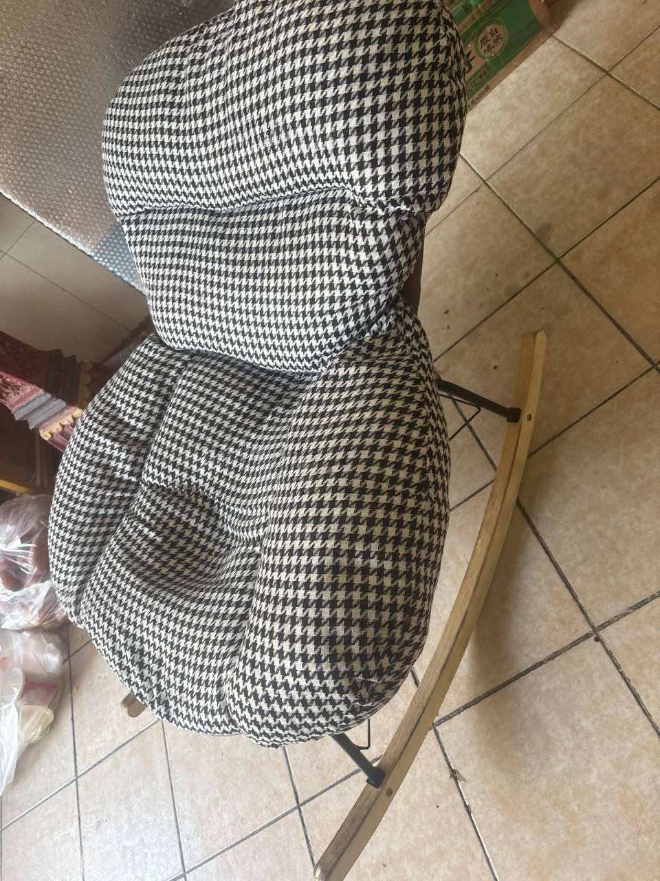 出售物品：摇摇椅‍‌​‌‌​​​‌‌‌​‌​‌​‌​‌‌‌‌​‌​​‌‍ 价 格：15 USD …