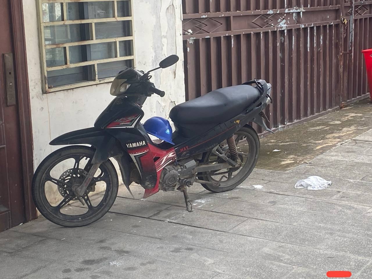 出售物品:看图 摩托 价 格:188USD 位 置:#西港 联系方式:@A369A369 交易方…