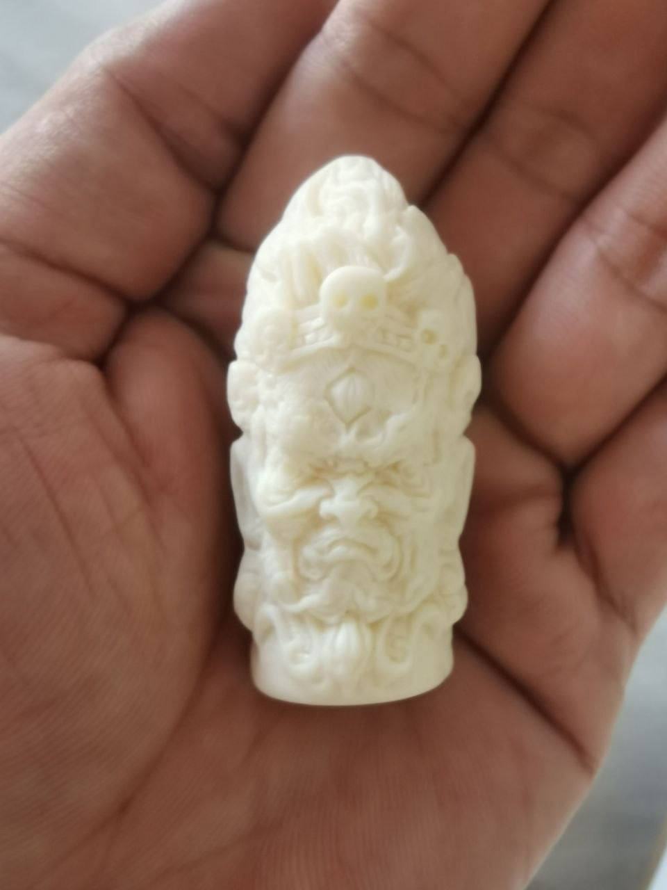 出售物品:蜜蜡手把件 价 格:私聊 商品类别:#生活闲 位 置:#西港 星际 联系方式:@sha…
