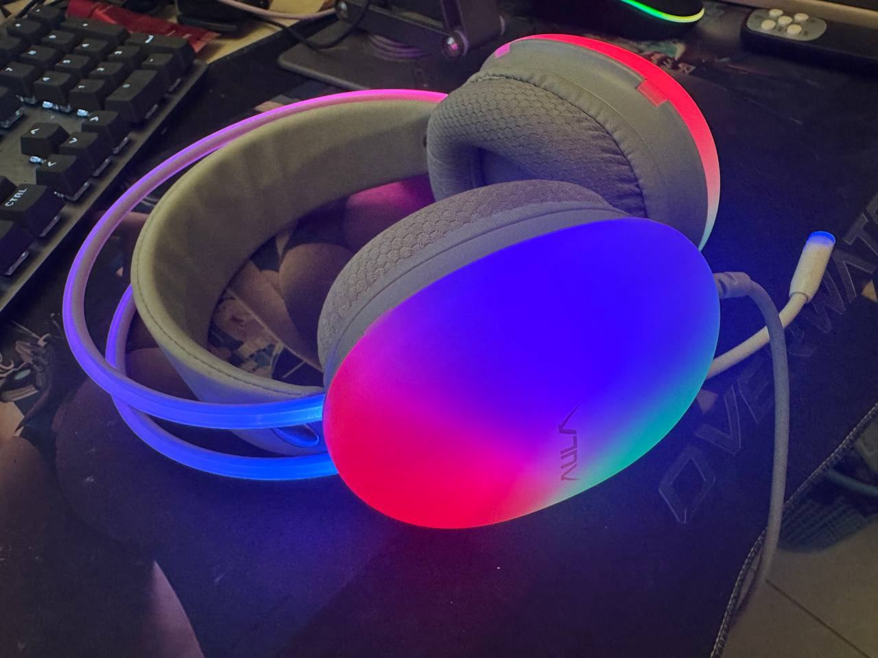 出售物品:电脑耳机2 价 格:15$ 商品类别: 位 置:#西港 联系方式:@COW898688…