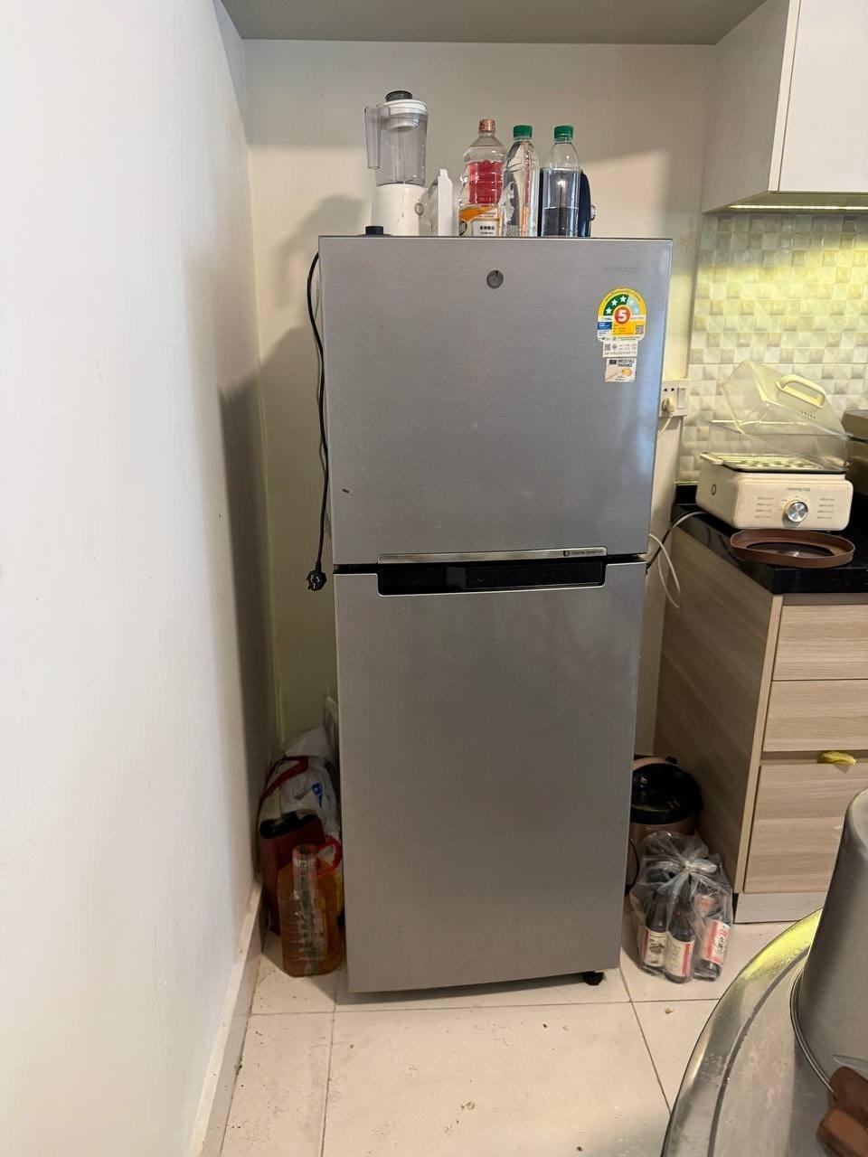 出售物品:三星冰箱 价 格:119 US…