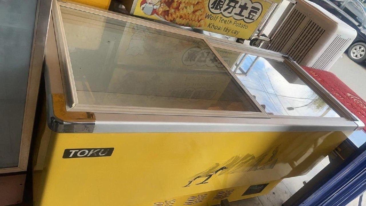 出售物品:1.8米冰箱 价 格:320 USD 商品类别:#家具家电 位 置:#金边 旧机场 联…