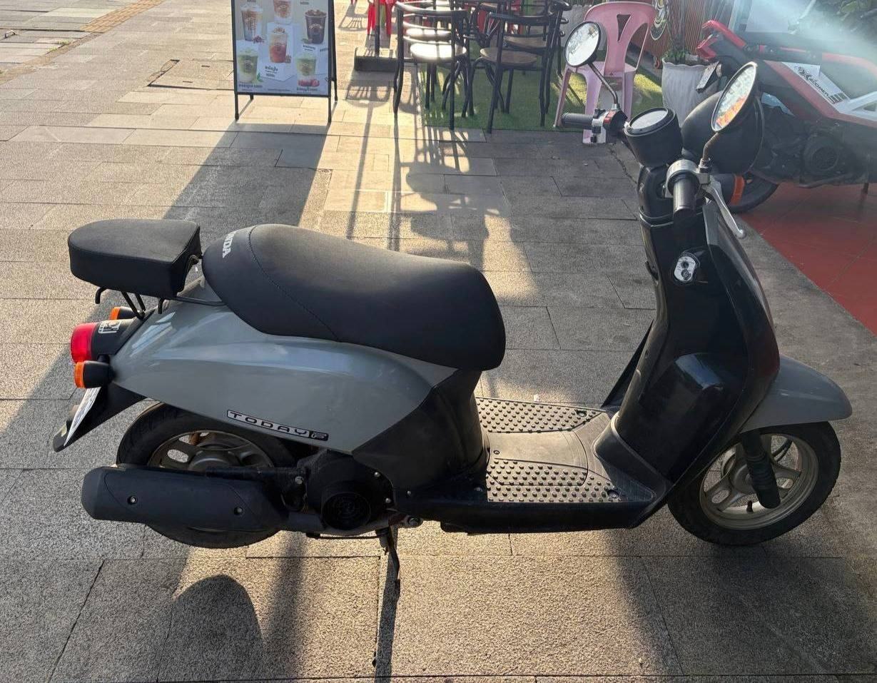 出售物品:本田小摩托车 价 格:285$ 位 置:#西港 联系方式:@xiaolin_68 交易…