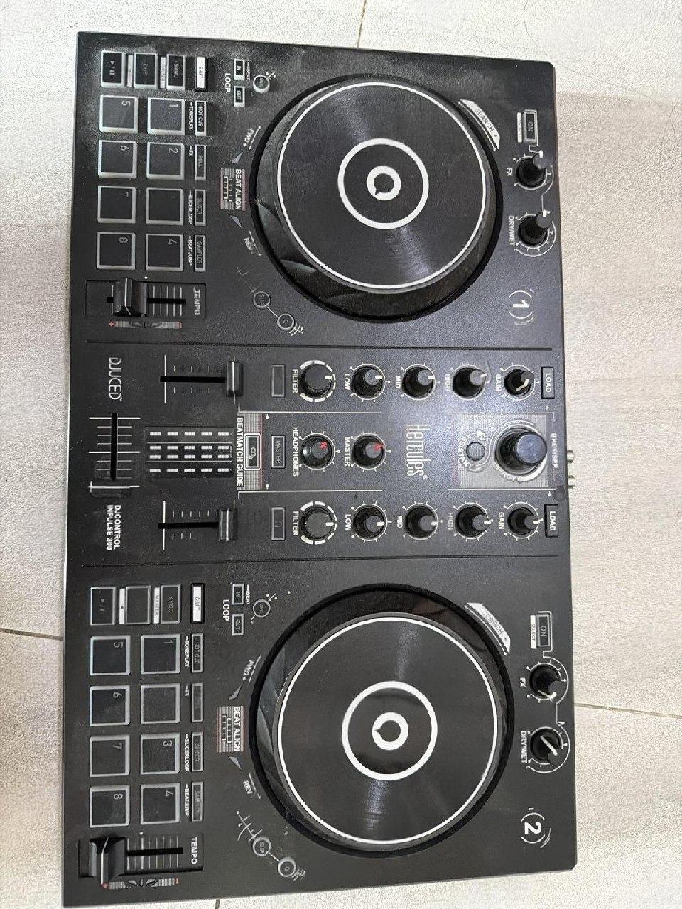 出售物品:打碟机和音响 价 格:150 USD 商品类别:#手机数码 位 置:#西港 长城娱乐城…