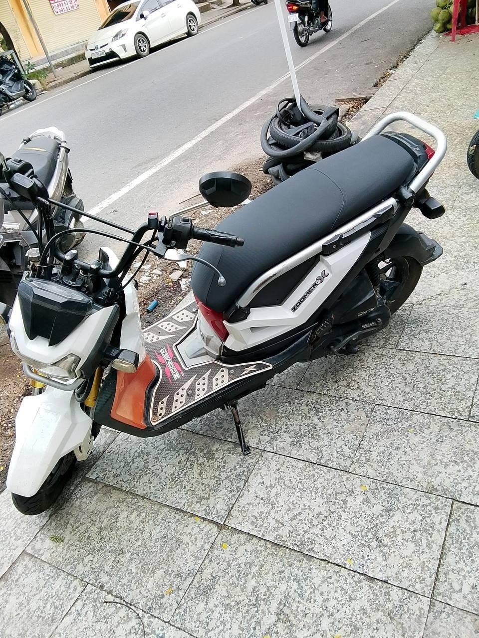 出售物品:摩托车 价 格:450 USD…