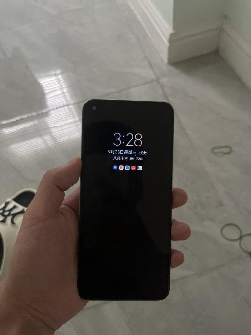 出售物品:nova7. 5G 价 格:150 USD 商品类别:#手机数码 位 置:#西港 越南…