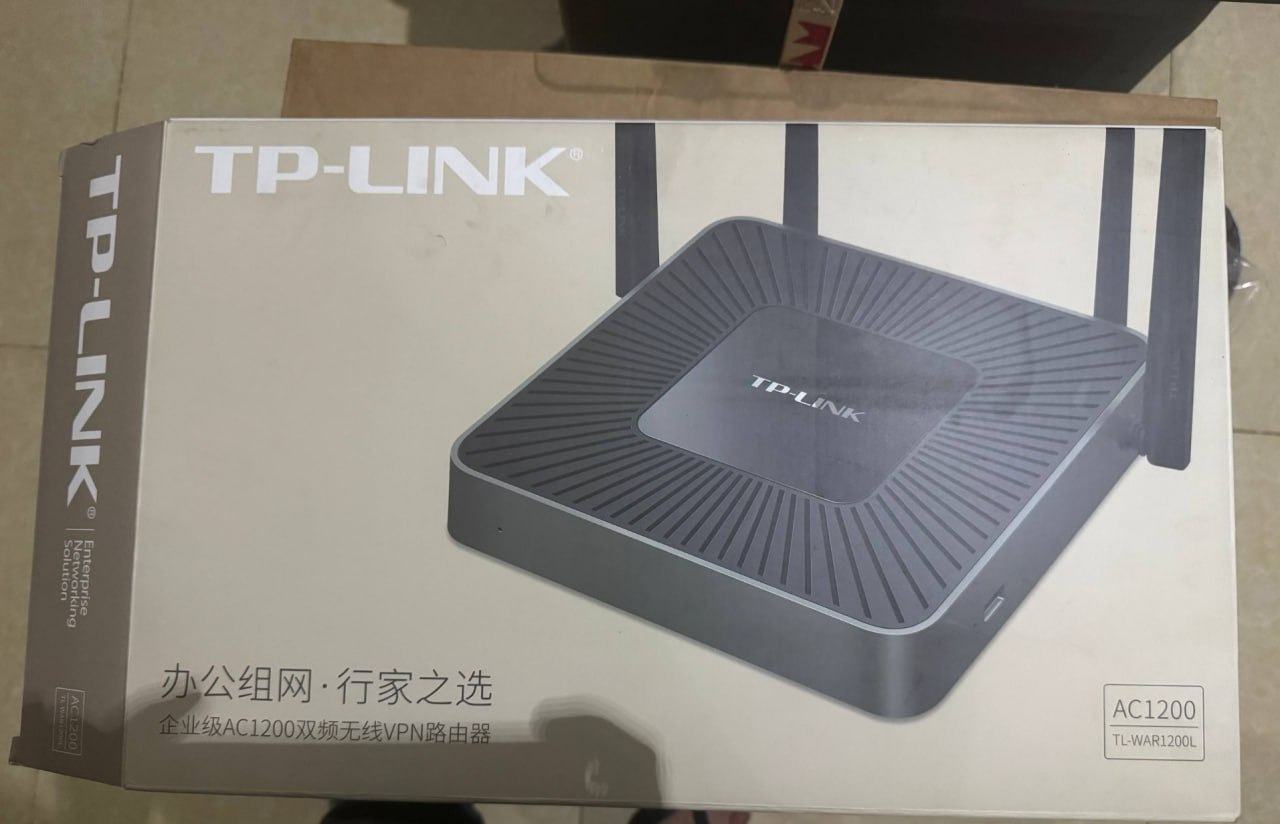 出售物品: TP-LINK AC1200双频 企业级 (全新) 价 格:118USD 商品类别:…