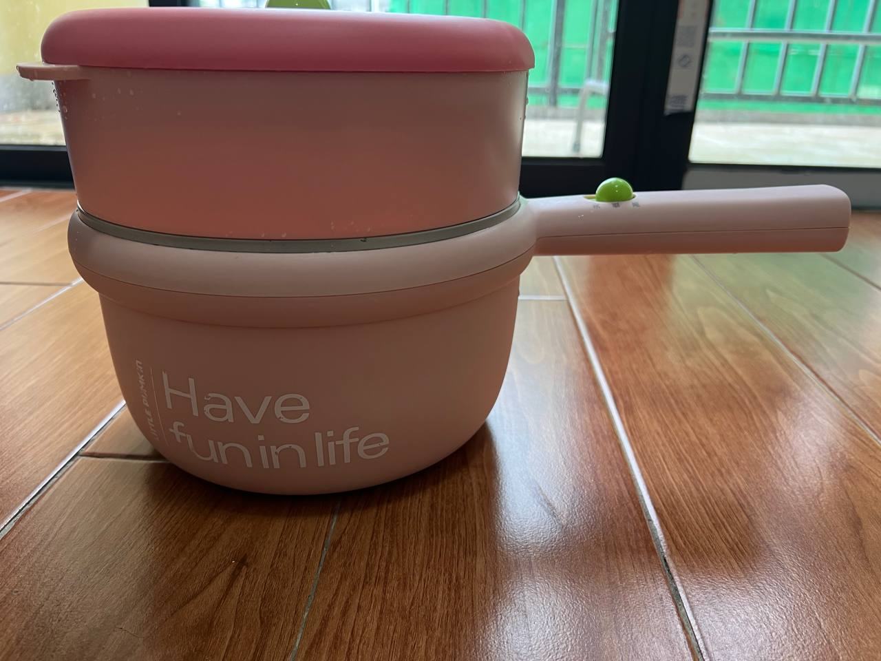 出售物品:蒸煮一体锅+蒸蛋器 价 格:15💲 位 置:西港独立公园附近 联系方式:@xds689…