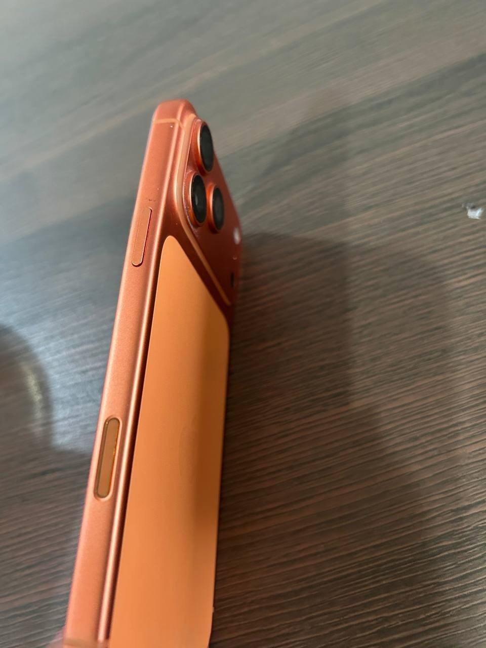 出售物品:苹果17promax 256 …