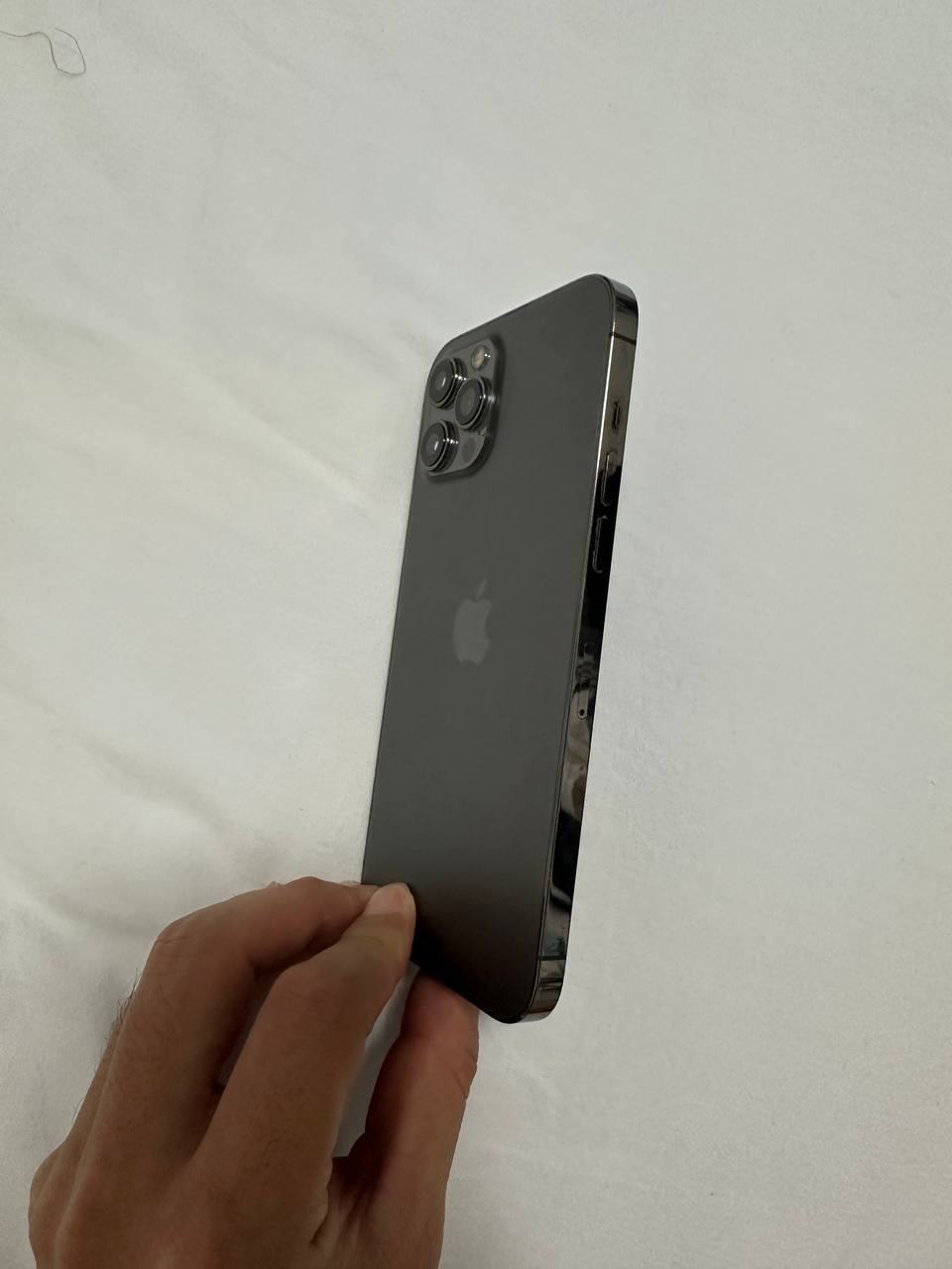 出售:苹果12 pormxs 256 价格:288 位置:西港万达 名玺水汇 交易方式:自取/送…