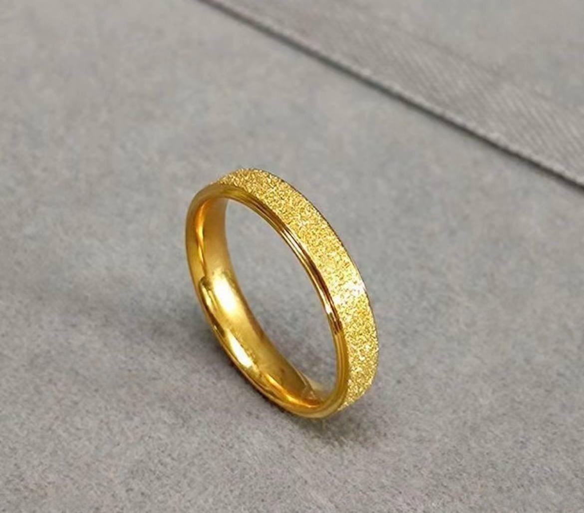 出售物品:戒指 价 格:私聊 商品类别:…