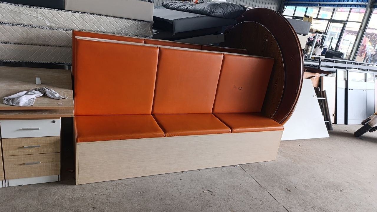 出售物品:二手物品 价 格:私聊 位 置:河内路 联系方式:@duoduo11245 交易方式:…
