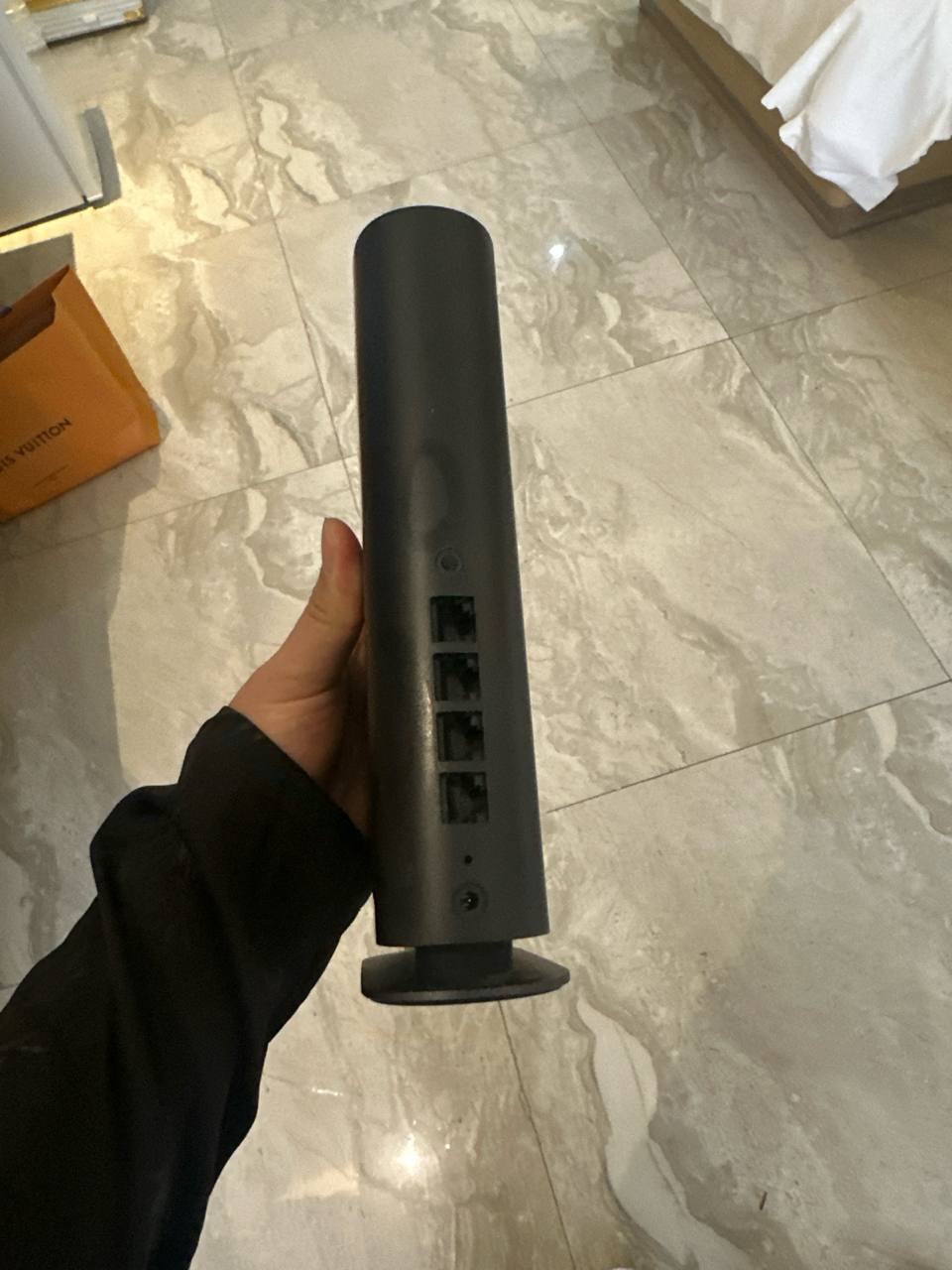 出售物品:小米路由器 价 格:10 商品类别:# 位 置:#西岗星际 联系方式:@aijiaji…
