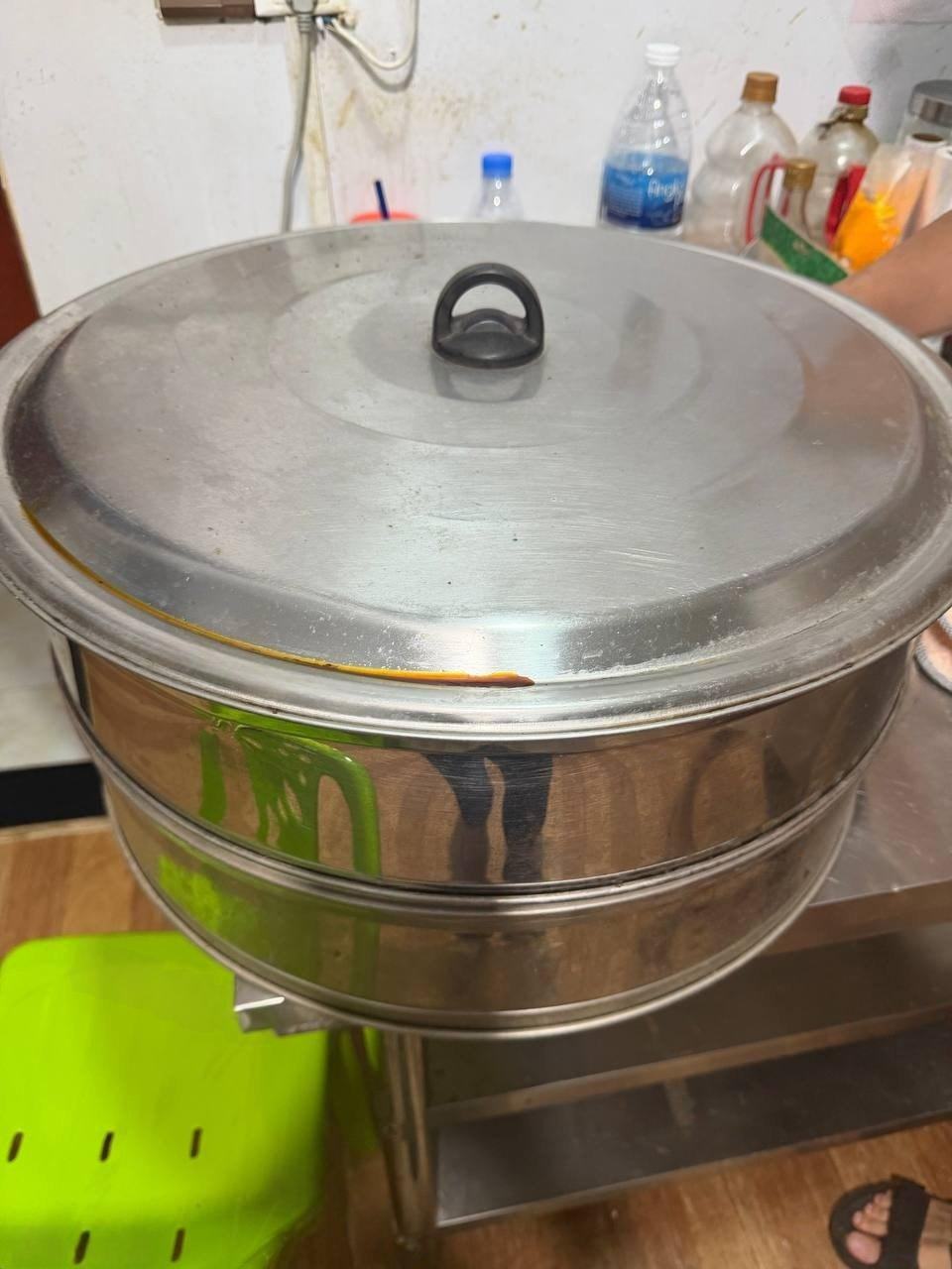 出售物品:蒸笼两层 50尺寸 价 格:2…